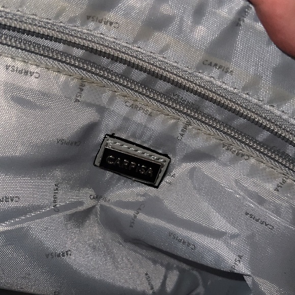 Carpisa Purse bag pocketbook handbag faux gray patent. Used once. Lots of space - Picture 5 of 7